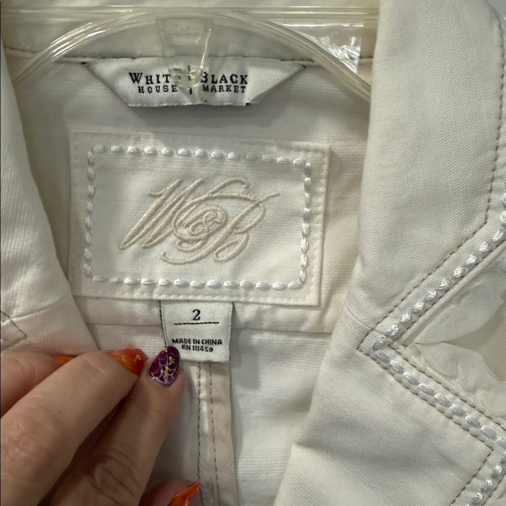White House Black Market Elegant Cream Blazer, Size 2 VGUC - Picture 2 of 9